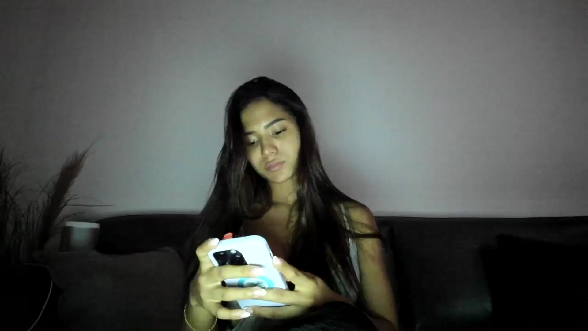 Gallery image thumbnail from Missabyy's myfreecams stream on, 06/23/2025, 07:31 image 16 of 20