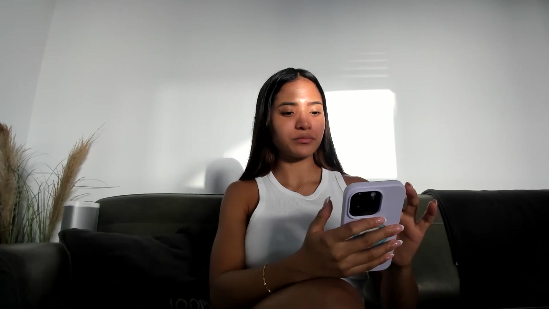 Gallery image thumbnail from Missabyy's myfreecams stream on, 06/29/2025, 17:44 image 4 of 20