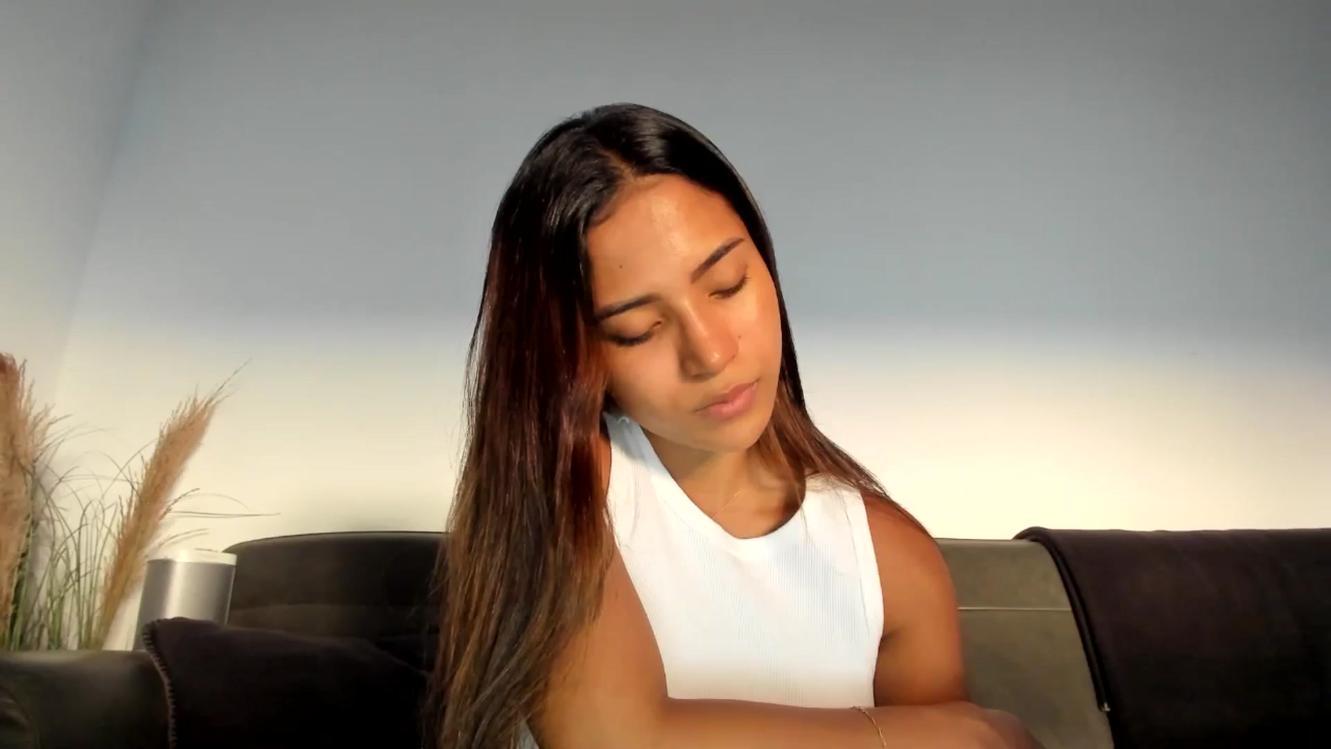 Gallery image thumbnail from Missabyy's myfreecams stream on, 06/29/2025, 19:23 image 8 of 20