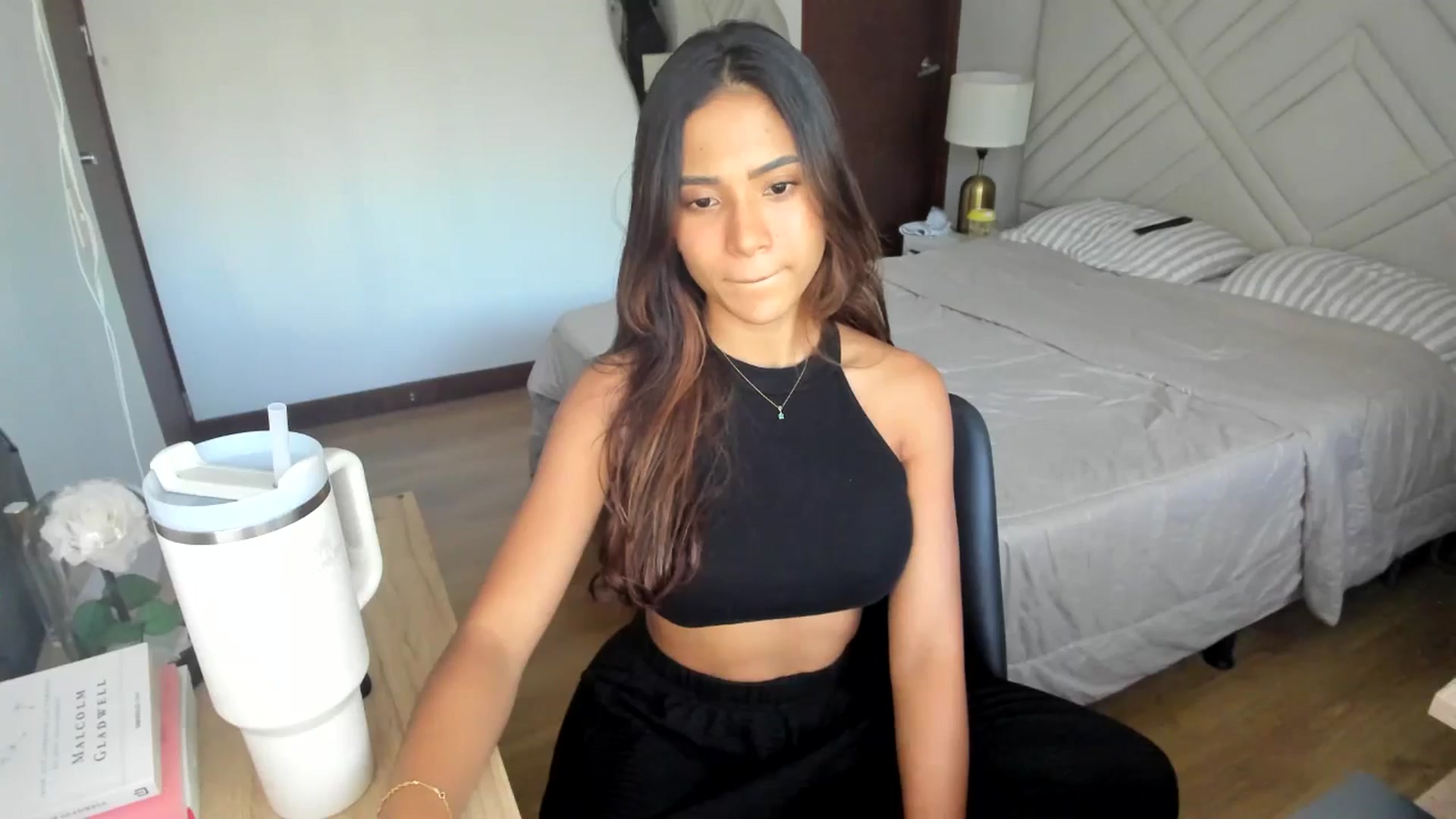 Gallery image thumbnail from Missabyy's myfreecams stream on, 07/14/2025, 23:38 image 4 of 20