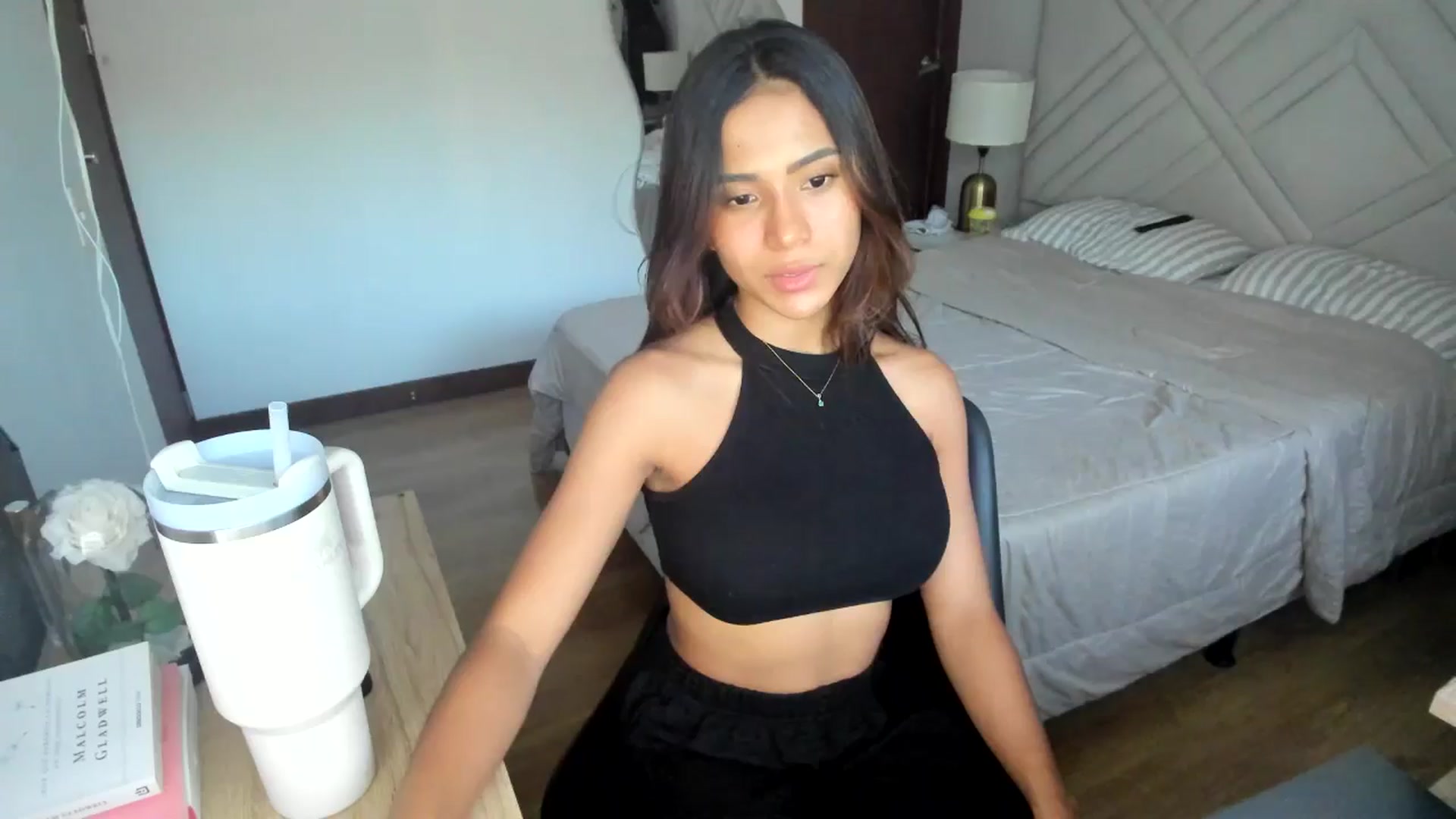 Gallery image thumbnail from Missabyy's myfreecams stream on, 07/14/2025, 23:38 image 13 of 20