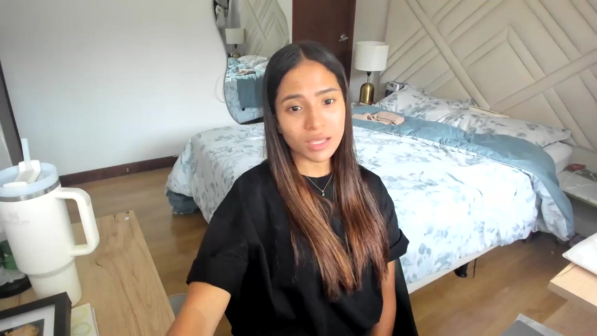 Gallery image thumbnail from Missabyy's myfreecams stream on, 07/25/2025, 19:32 image 13 of 20
