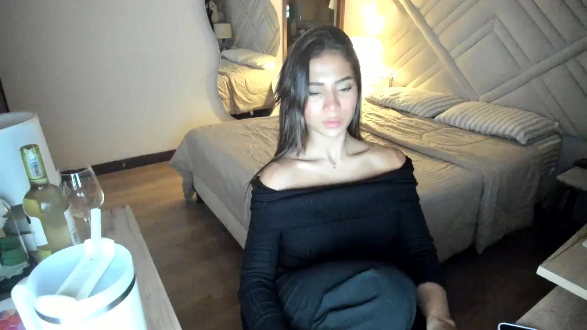 Gallery image thumbnail from Missabyy's myfreecams stream on, 07/27/2025, 24:33 image 7 of 20