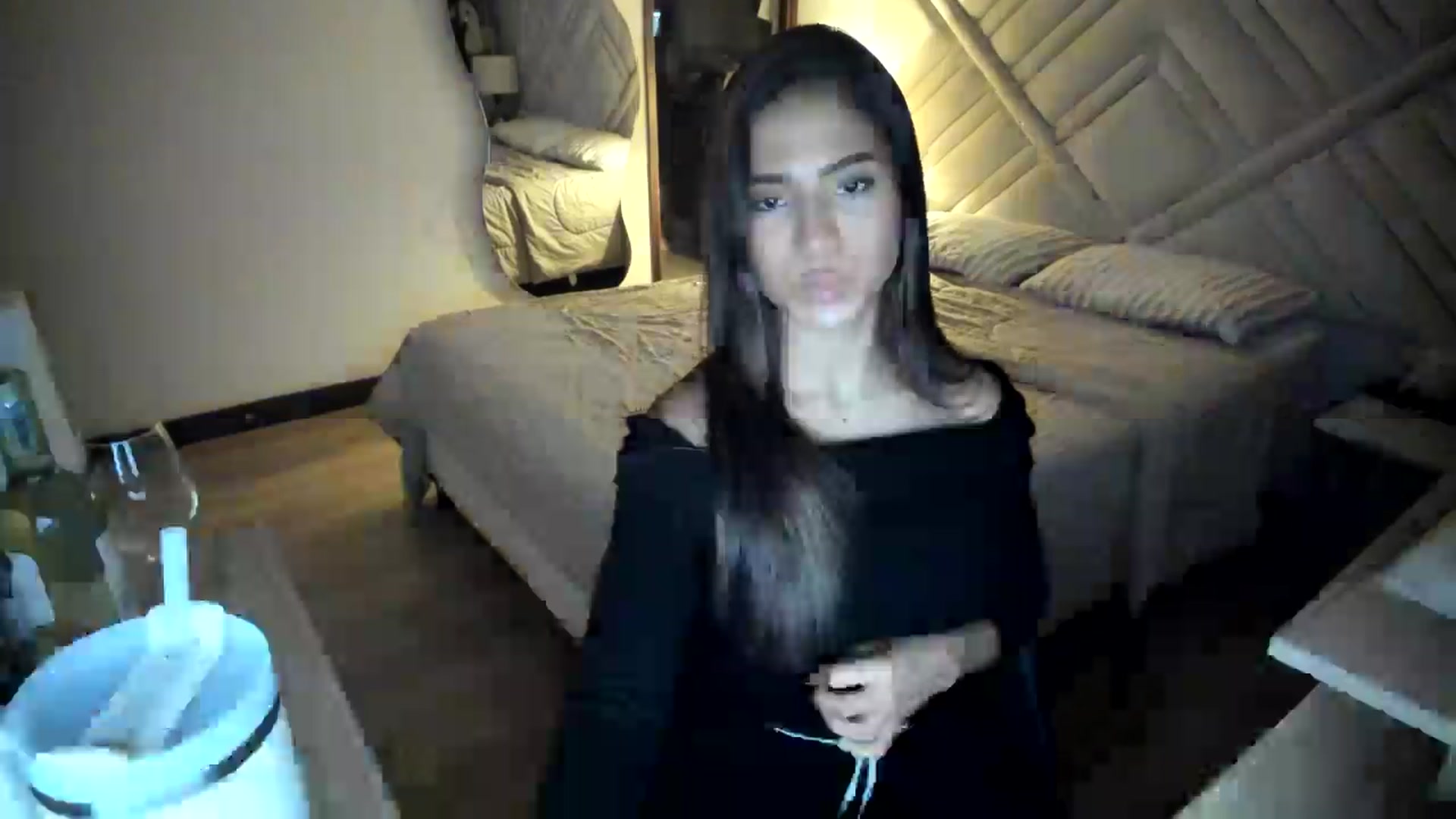 Gallery image thumbnail from Missabyy's myfreecams stream on, 07/27/2025, 01:00 image 16 of 20