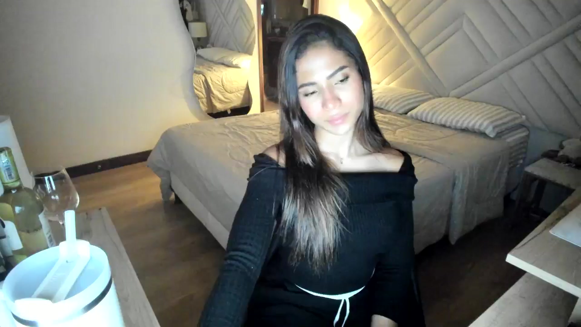 Gallery image thumbnail from Missabyy's myfreecams stream on, 07/27/2025, 01:00 image 12 of 20