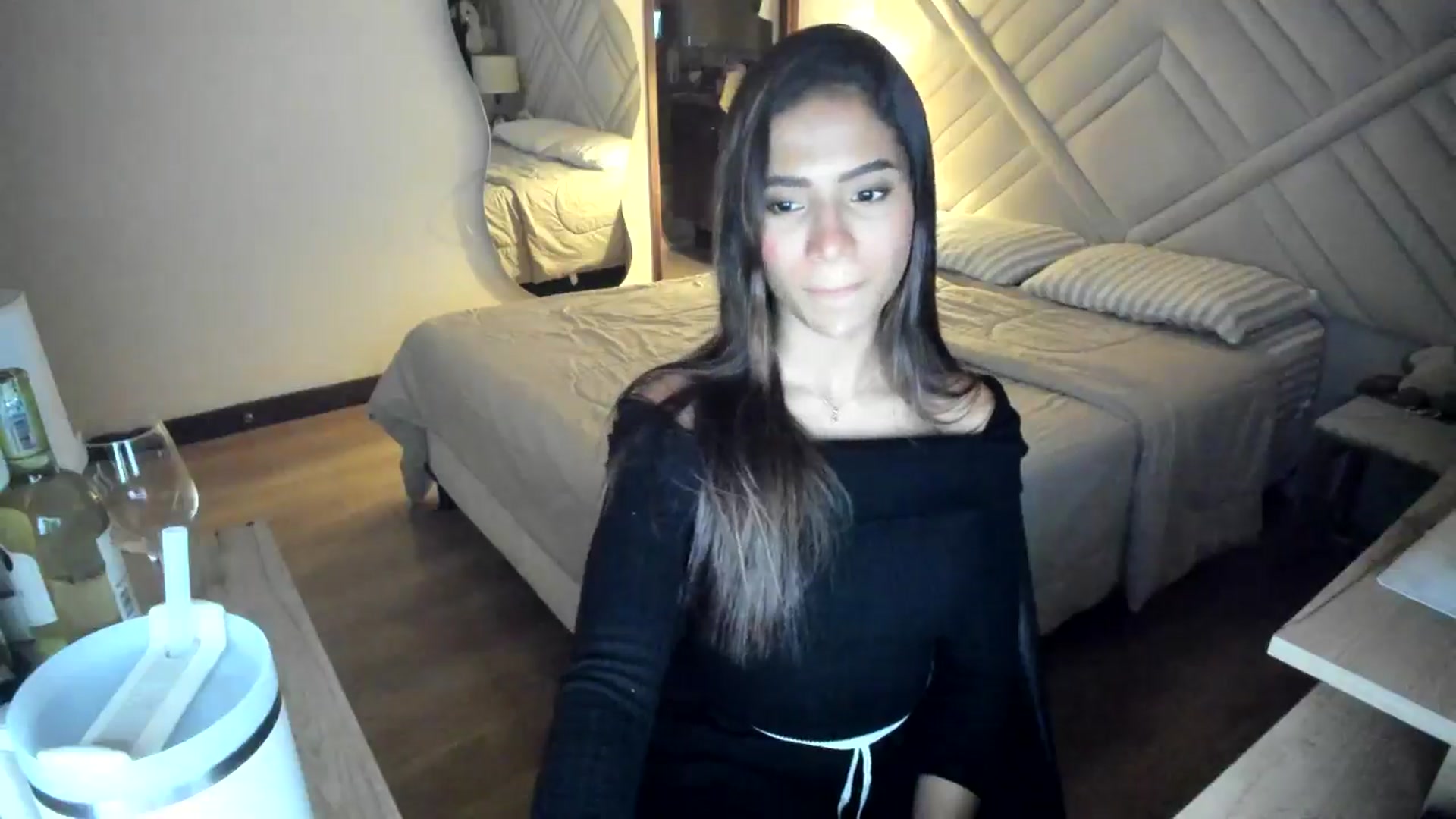 Gallery image thumbnail from Missabyy's myfreecams stream on, 07/27/2025, 01:00 image 18 of 20