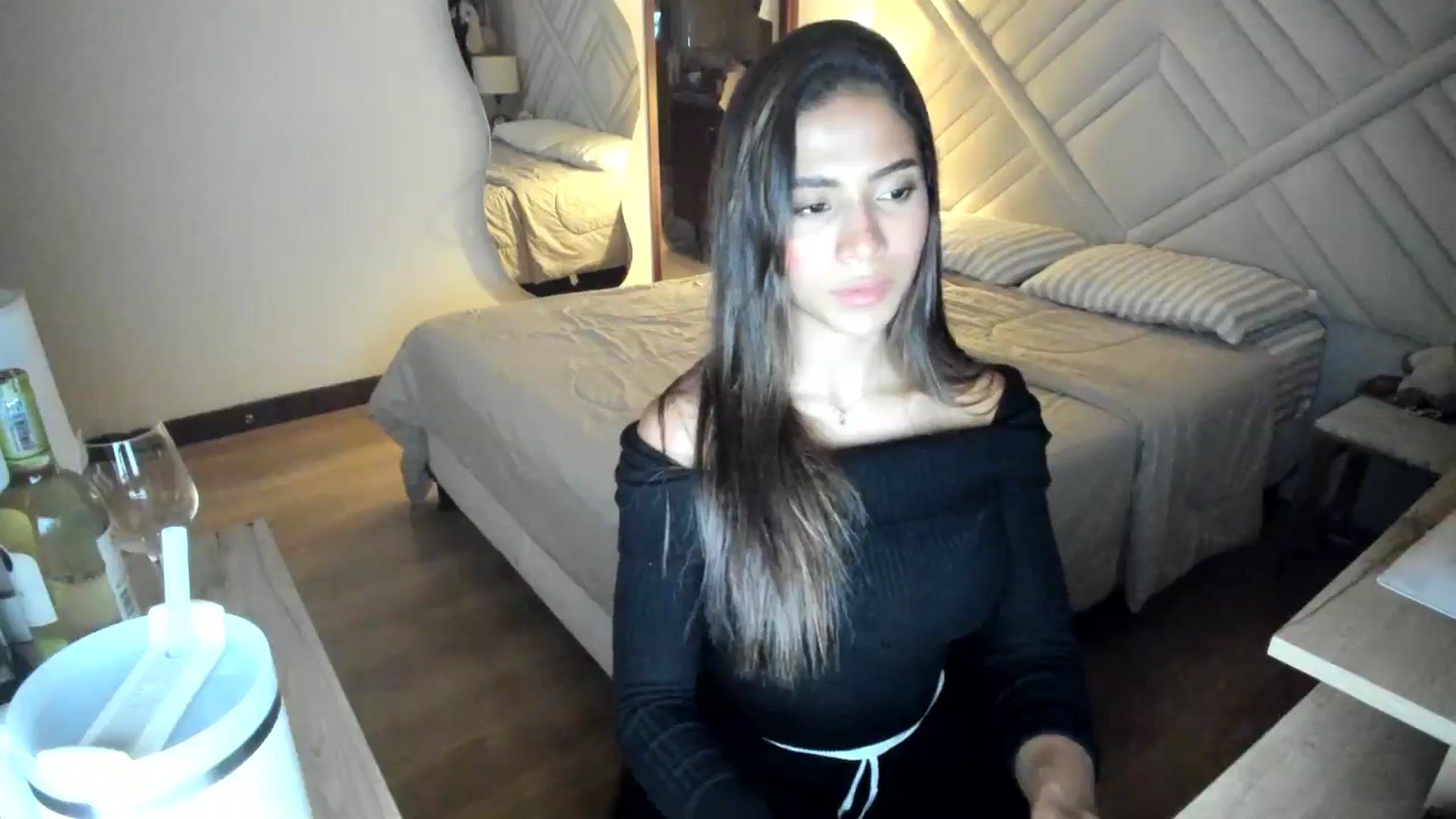 Gallery image thumbnail from Missabyy's myfreecams stream on, 07/27/2025, 01:00 image 14 of 20