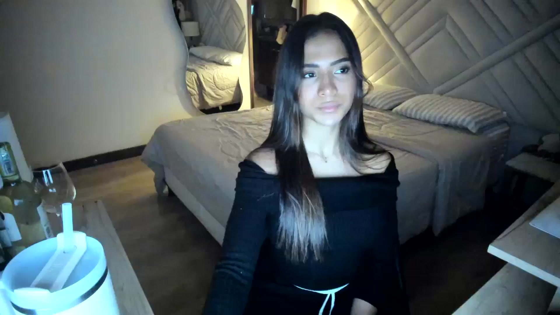Gallery image thumbnail from Missabyy's myfreecams stream on, 07/27/2025, 01:00 image 5 of 20