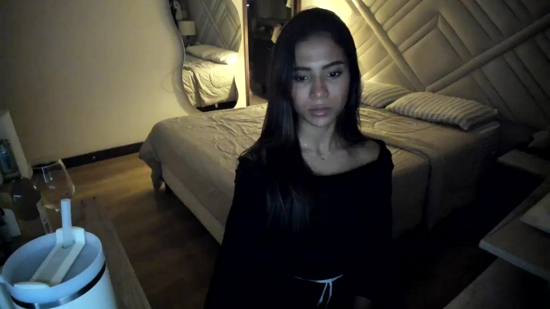 Gallery image thumbnail from Missabyy's myfreecams stream on, 07/27/2025, 01:00 image 19 of 20