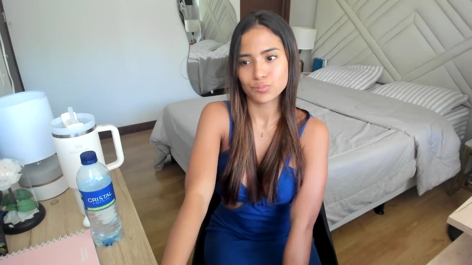 Gallery image thumbnail from Missabyy's myfreecams stream on, 07/27/2025, 18:35 image 15 of 20