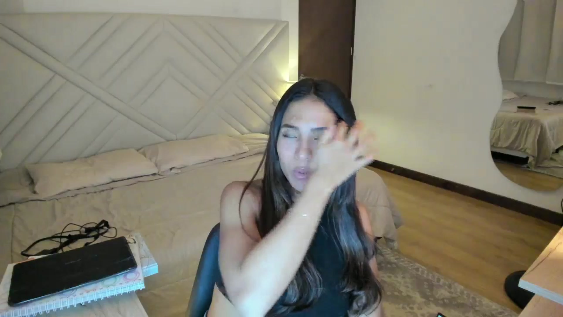 Gallery image thumbnail from Missabyy's myfreecams stream on, 08/12/2025, 23:52 image 9 of 20