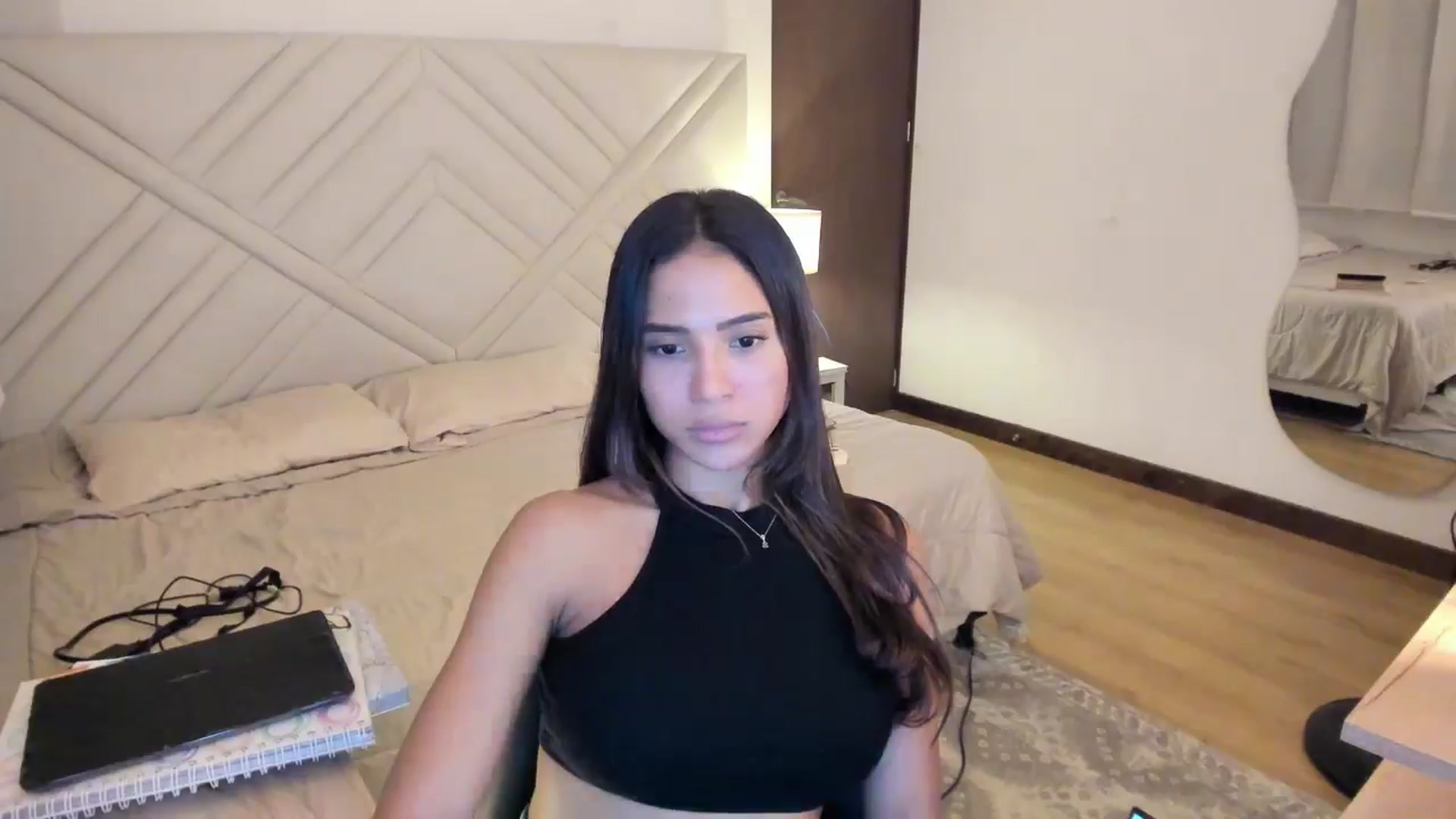 Gallery image thumbnail from Missabyy's myfreecams stream on, 08/12/2025, 23:52 image 15 of 20
