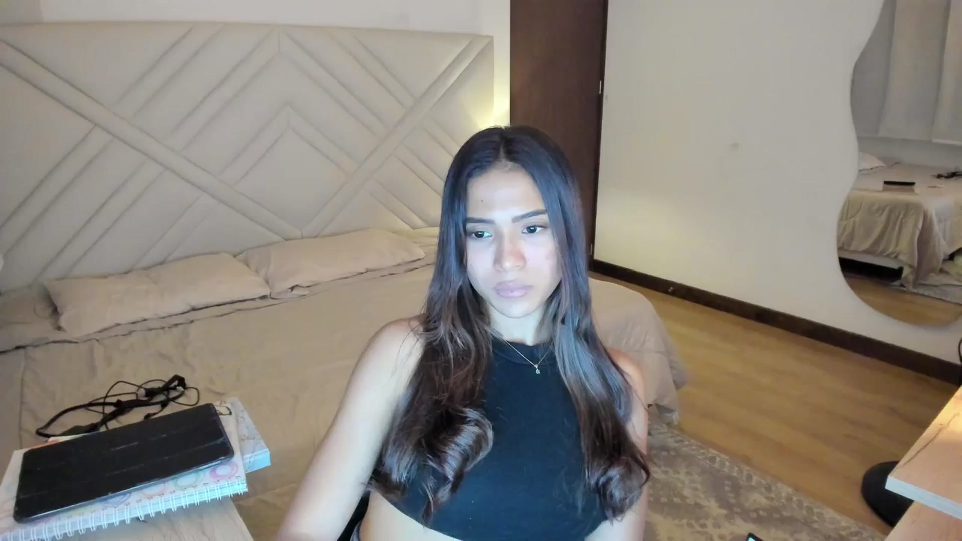 Gallery image thumbnail from Missabyy's myfreecams stream on, 08/12/2025, 23:52 image 1 of 20