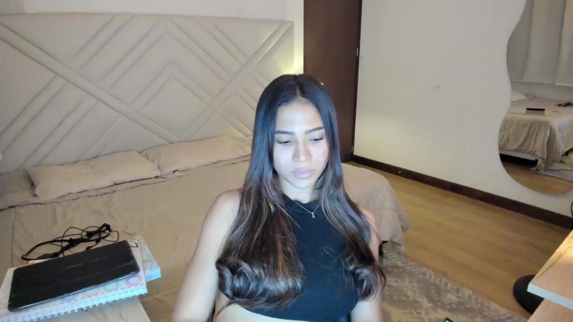 Gallery image thumbnail from Missabyy's myfreecams stream on, 08/12/2025, 23:52 image 4 of 20