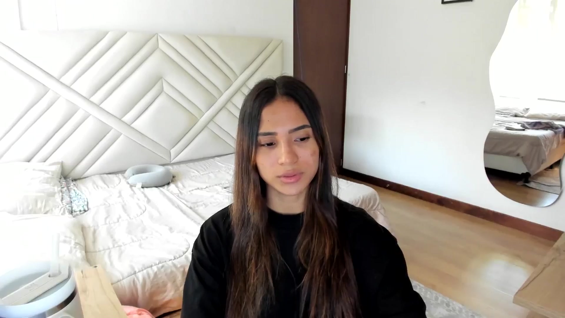 Gallery image thumbnail from Missabyy's myfreecams stream on, 08/13/2025, 18:02 image 15 of 20