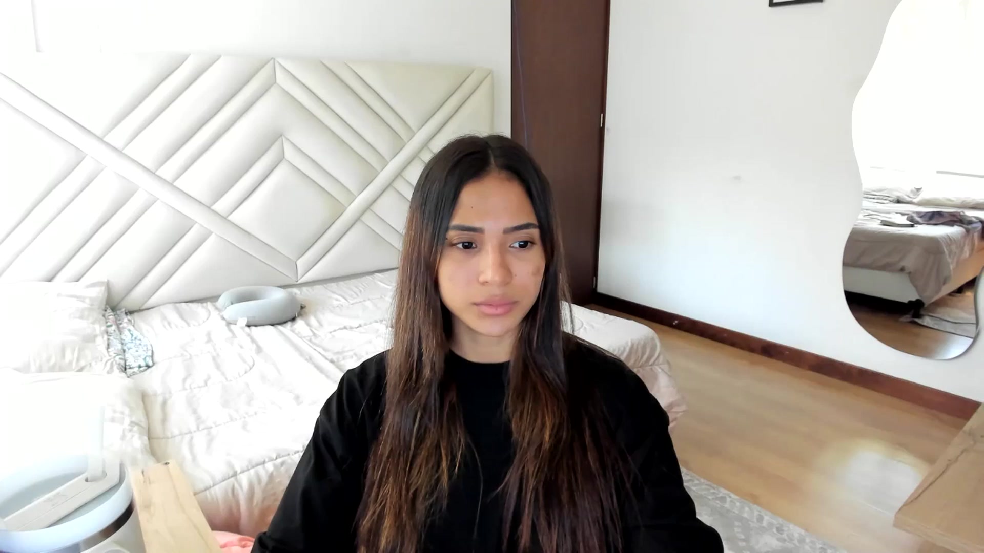 Gallery image thumbnail from Missabyy's myfreecams stream on, 08/13/2025, 18:02 image 10 of 20