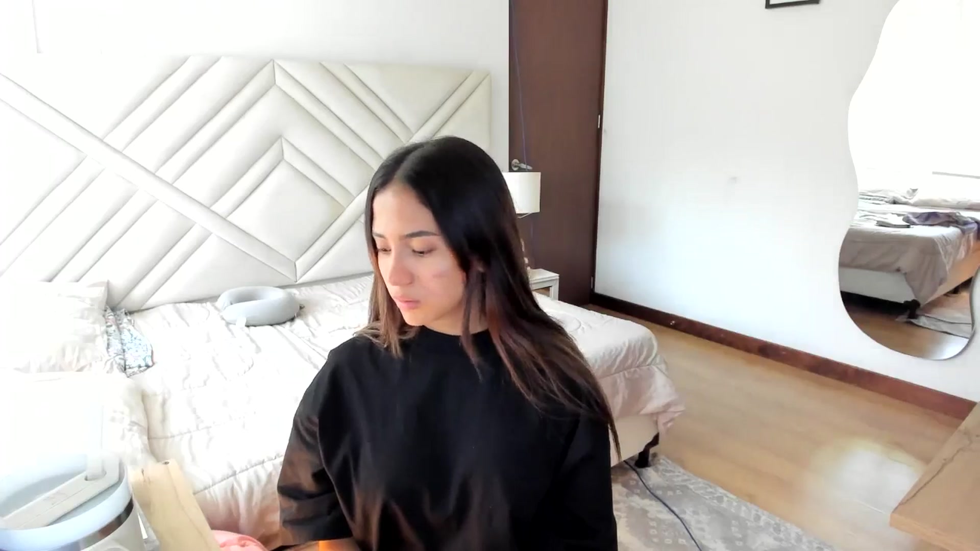 Gallery image thumbnail from Missabyy's myfreecams stream on, 08/13/2025, 18:02 image 2 of 20