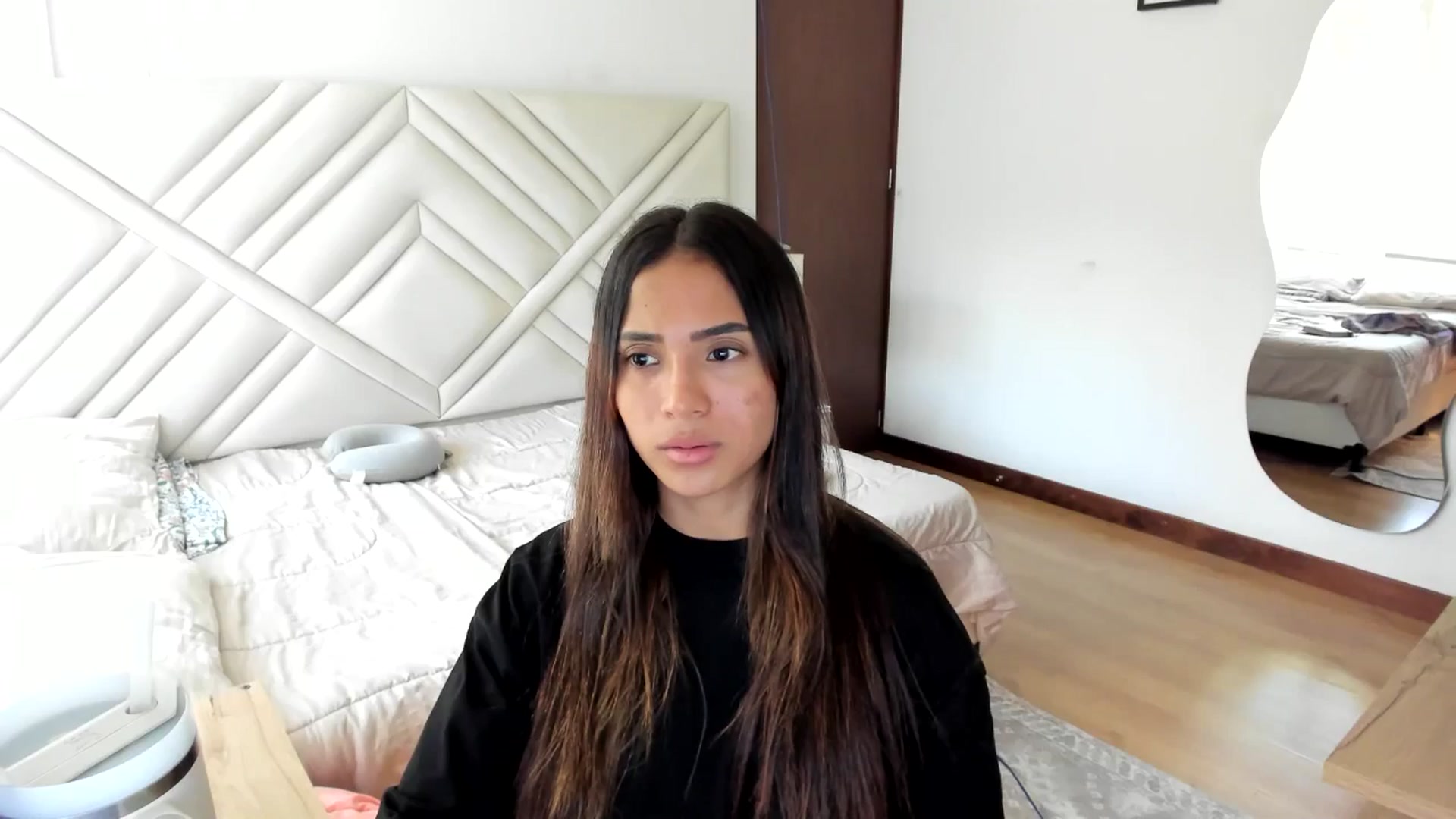 Gallery image thumbnail from Missabyy's myfreecams stream on, 08/13/2025, 18:02 image 11 of 20