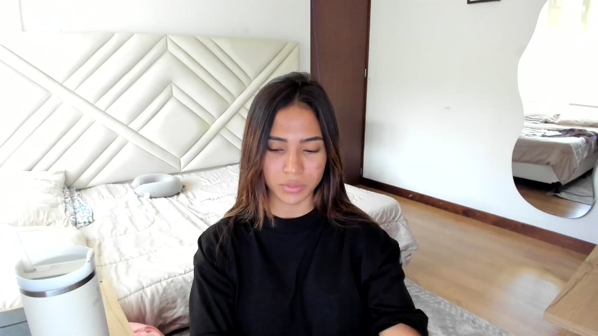 Gallery image thumbnail from Missabyy's myfreecams stream on, 08/13/2025, 19:25 image 19 of 20