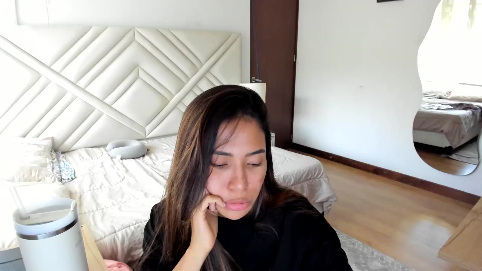 Gallery image thumbnail from Missabyy's myfreecams stream on, 08/13/2025, 19:25 image 5 of 20