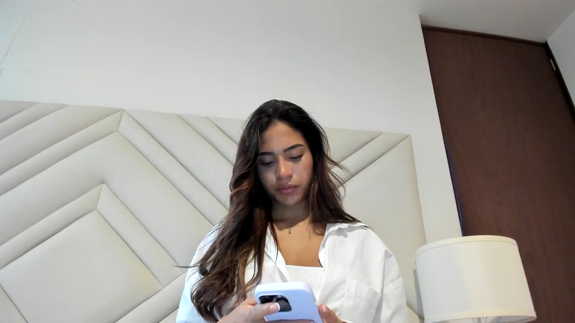 Gallery image thumbnail from Missabyy's myfreecams stream on, 08/15/2025, 17:29 image 16 of 20