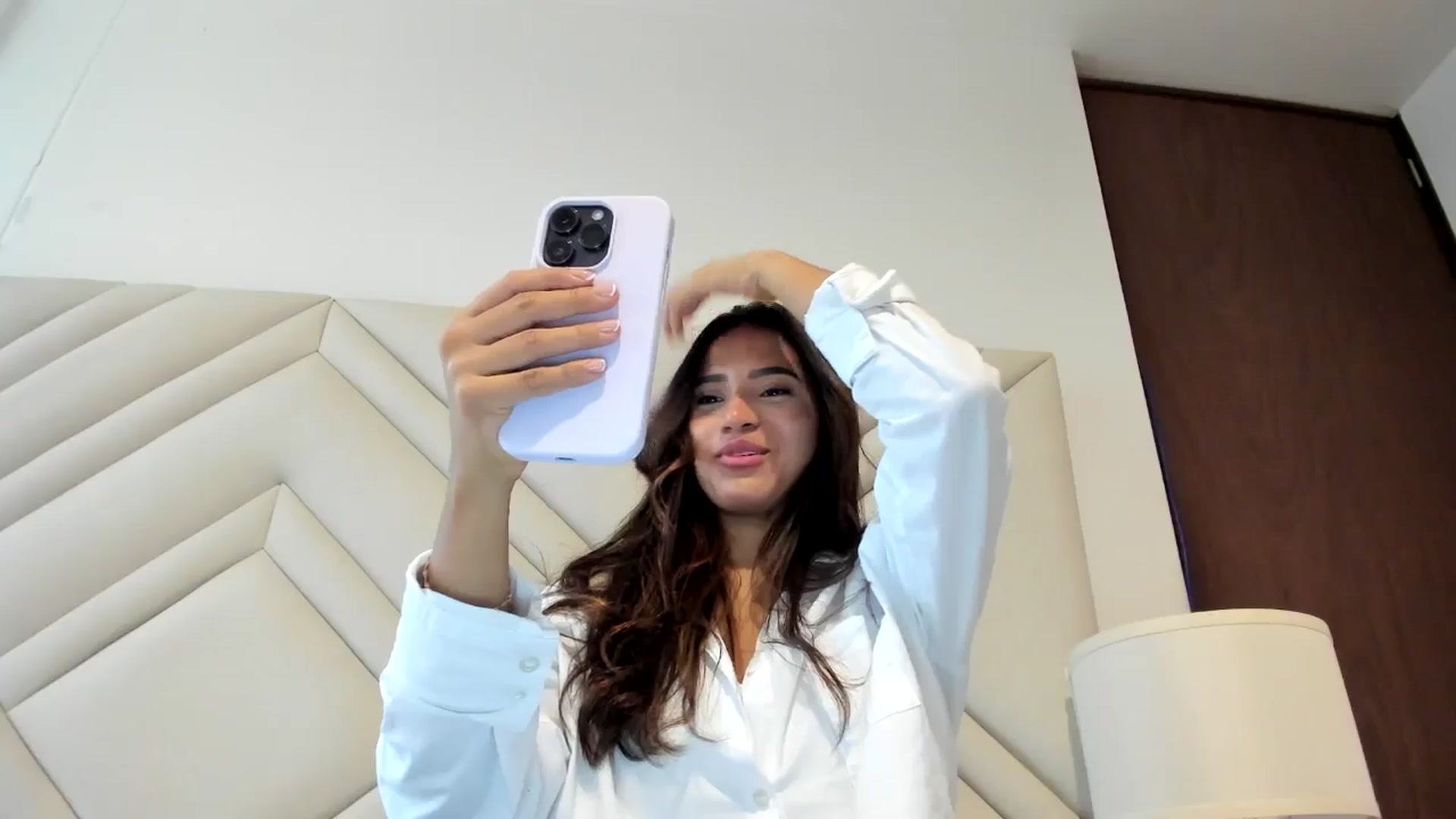 Gallery image thumbnail from Missabyy's myfreecams stream on, 08/15/2025, 17:29 image 6 of 20