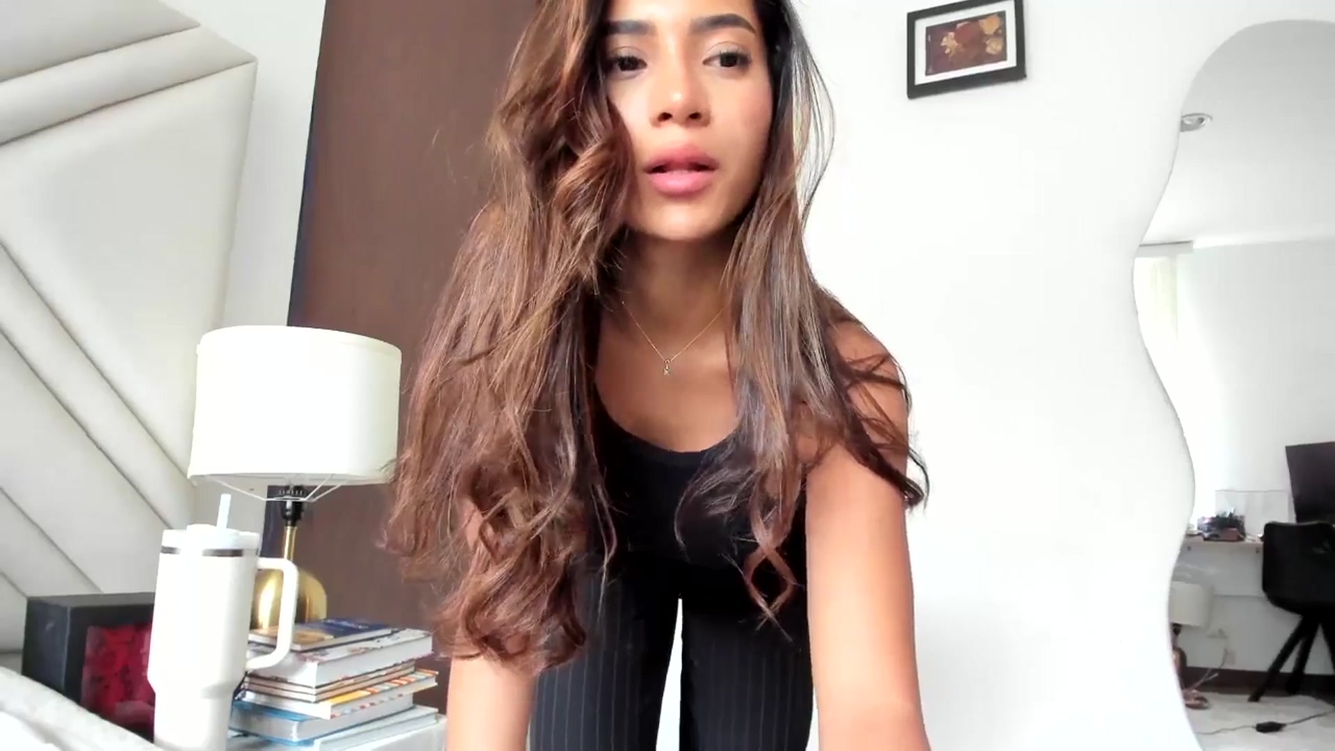 Gallery image thumbnail from Missabyy's myfreecams stream on, 08/15/2025, 18:59 image 20 of 20