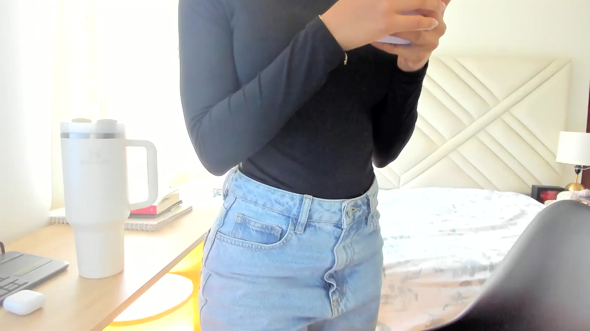 Gallery image thumbnail from Missabyy's myfreecams stream on, 08/18/2025, 15:07 image 13 of 20