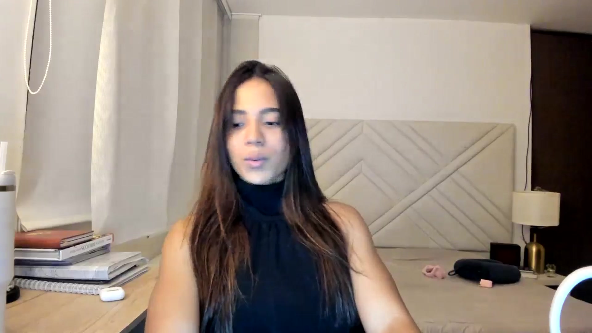 Gallery image thumbnail from Missabyy's myfreecams stream on, 08/31/2025, 02:15 image 19 of 20