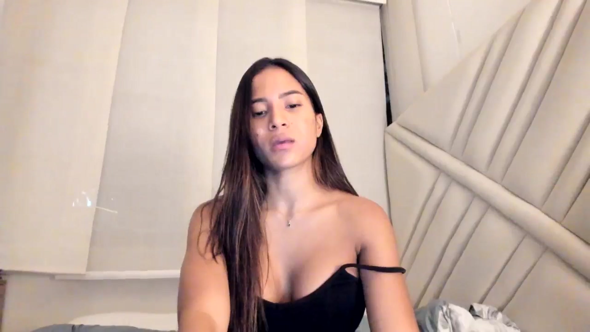Gallery image thumbnail from Missabyy's myfreecams stream on, 09/02/2025, 01:54 image 17 of 20
