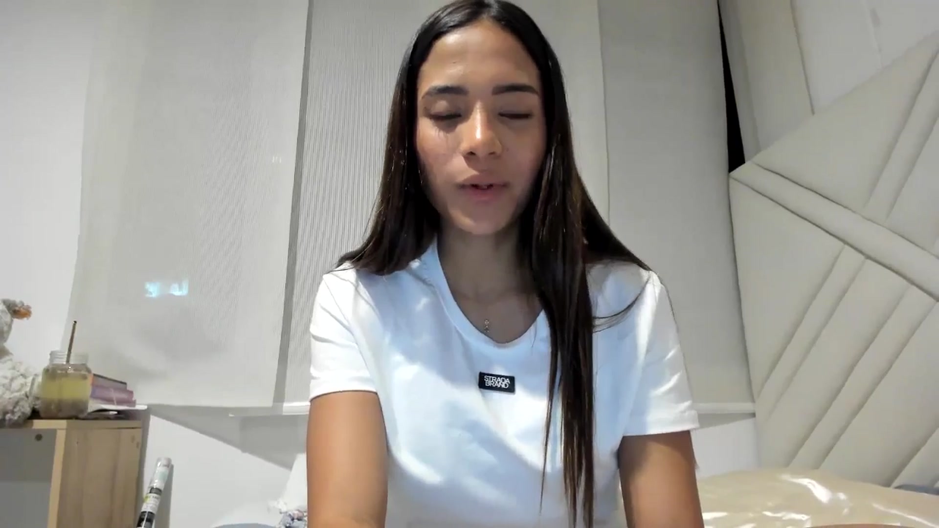 Gallery image thumbnail from Missabyy's myfreecams stream on, 09/04/2025, 01:18 image 7 of 20