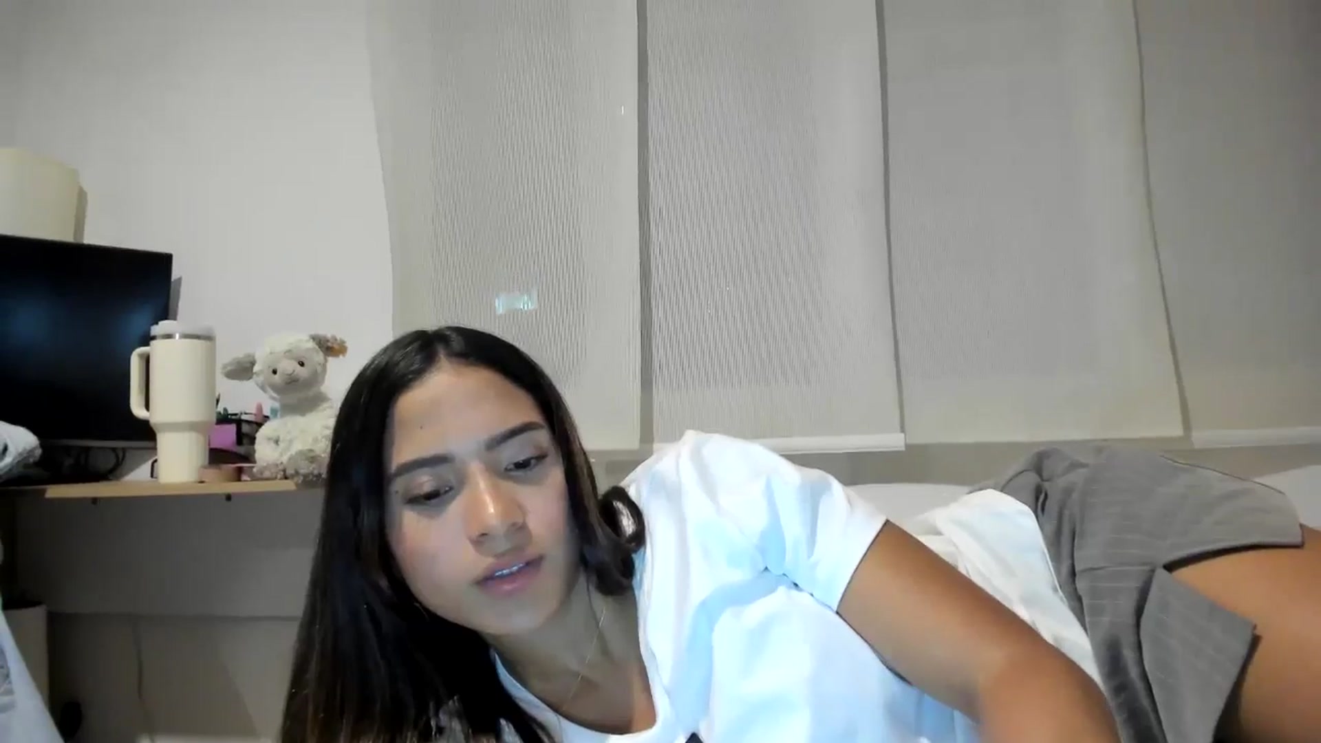 Gallery image thumbnail from Missabyy's myfreecams stream on, 09/04/2025, 01:18 image 17 of 20