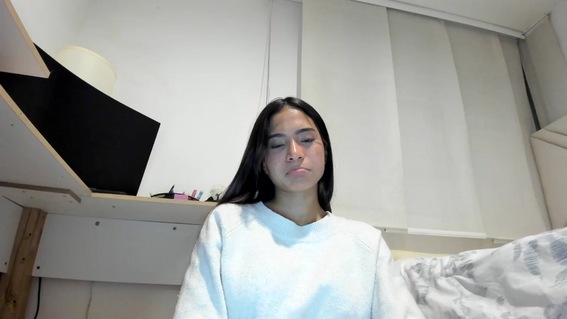 Gallery image thumbnail from Missabyy's myfreecams stream on, 09/08/2025, 24:27 image 18 of 20