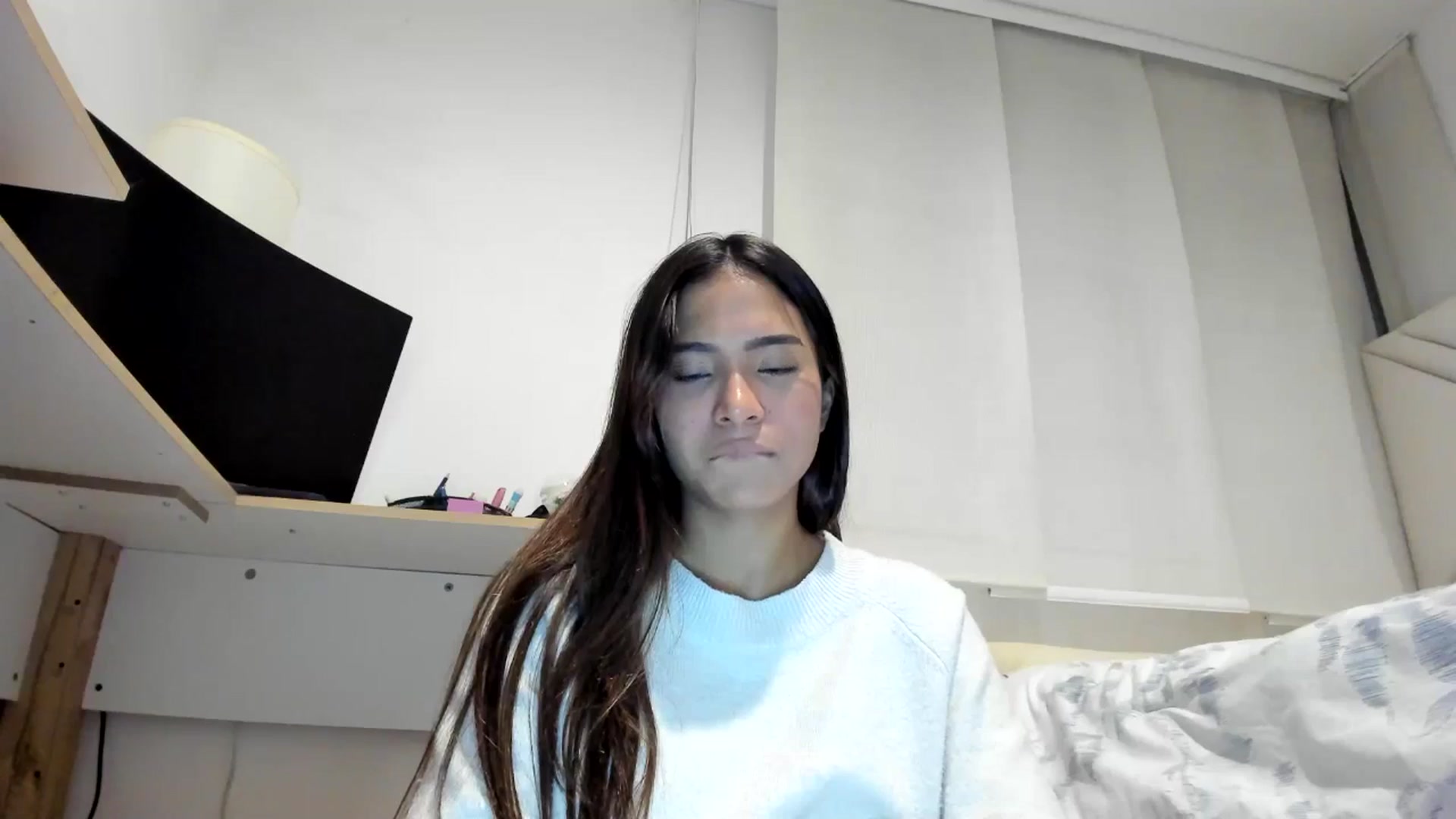 Gallery image thumbnail from Missabyy's myfreecams stream on, 09/08/2025, 24:27 image 13 of 20