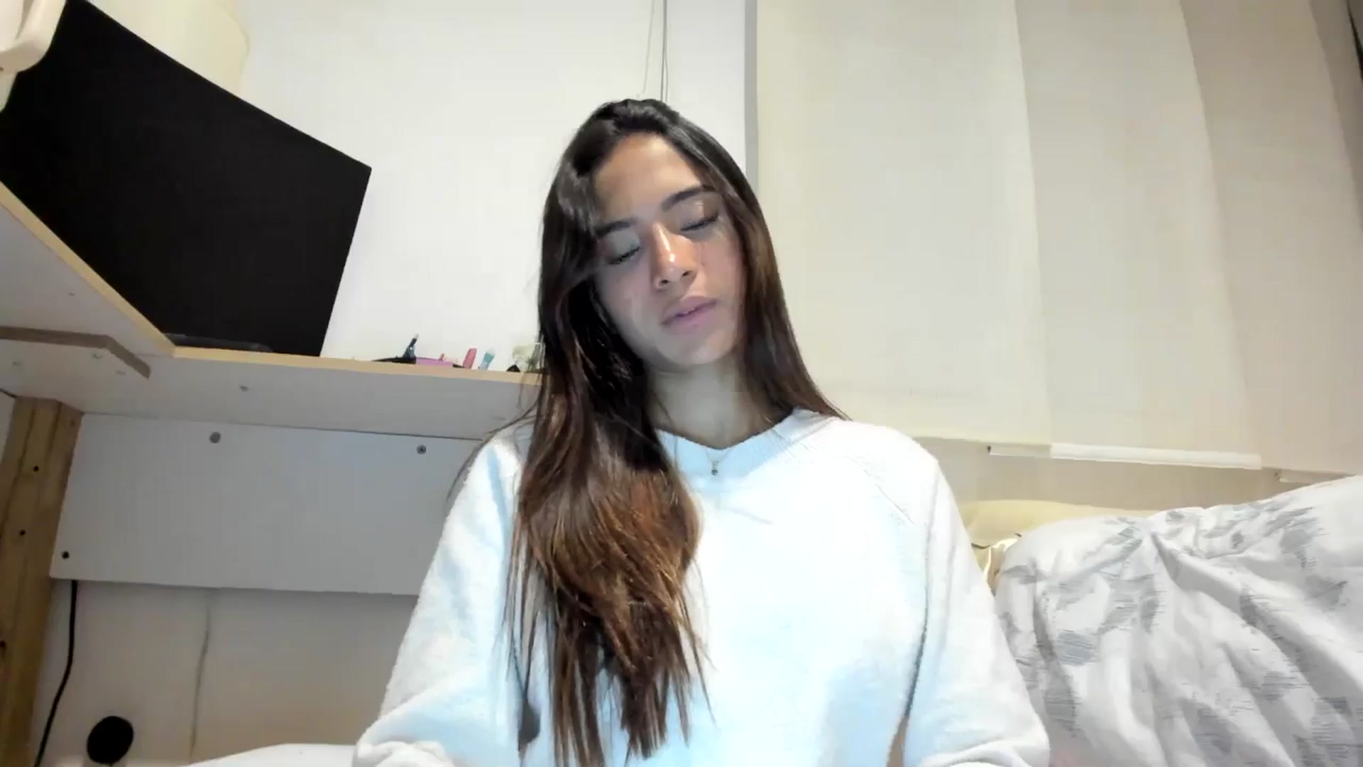 Gallery image thumbnail from Missabyy's myfreecams stream on, 09/08/2025, 01:44 image 17 of 20