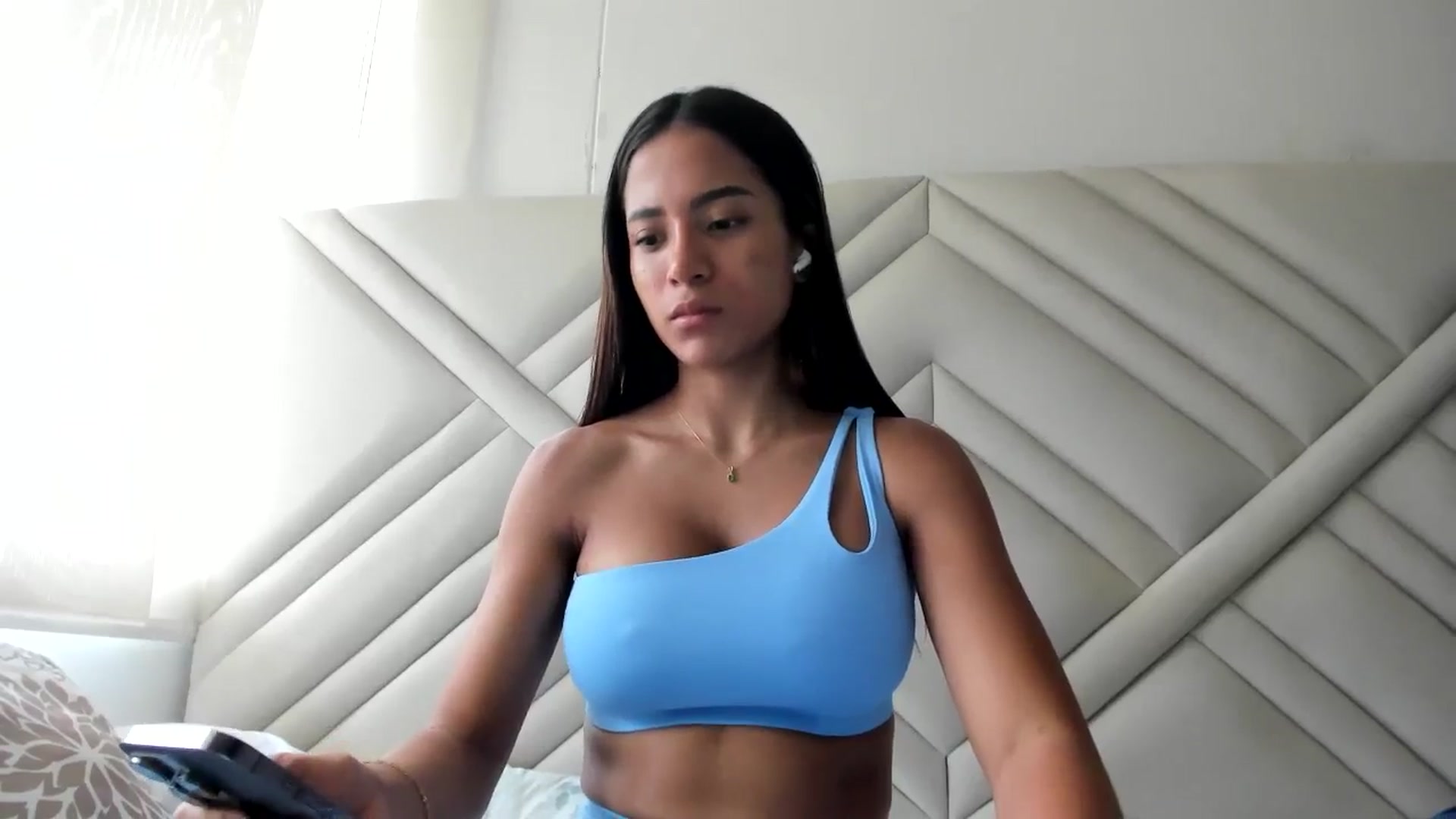 Gallery image thumbnail from Missabyy's myfreecams stream on, 09/08/2025, 16:39 image 4 of 20