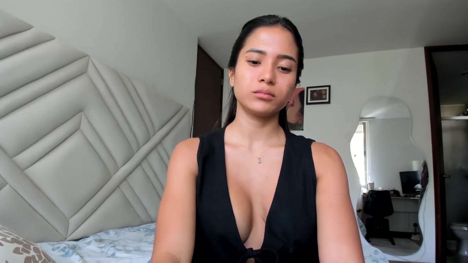 Gallery image thumbnail from Missabyy's myfreecams stream on, 09/08/2025, 21:44 image 6 of 20
