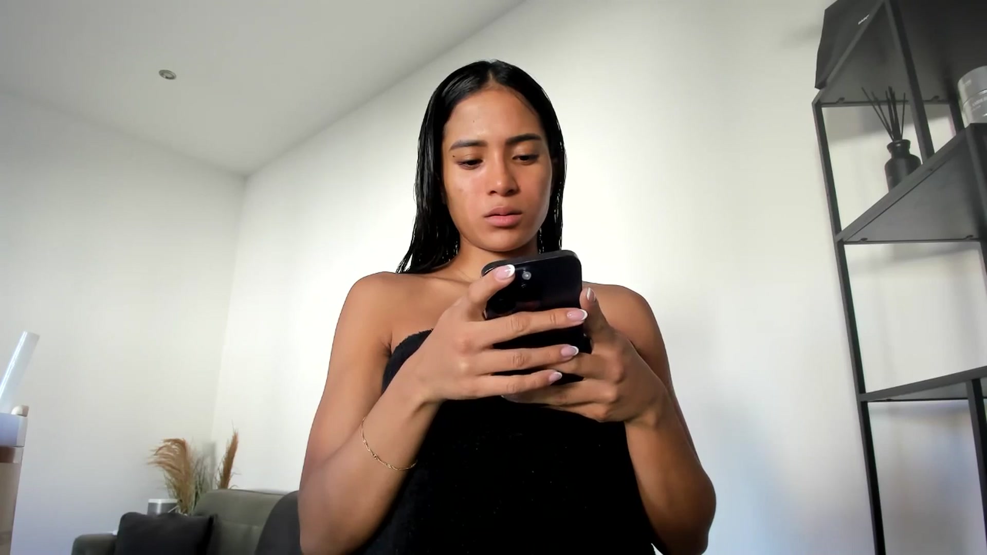 Gallery image thumbnail from Missabyy's myfreecams stream on, 09/15/2025, 15:13 image 13 of 20