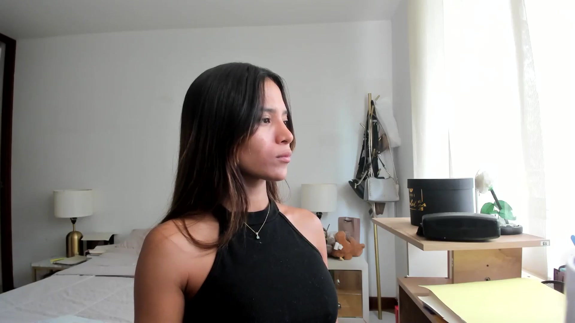 Gallery image thumbnail from Missabyy's myfreecams stream on, 10/21/2025, 15:29 image 3 of 20