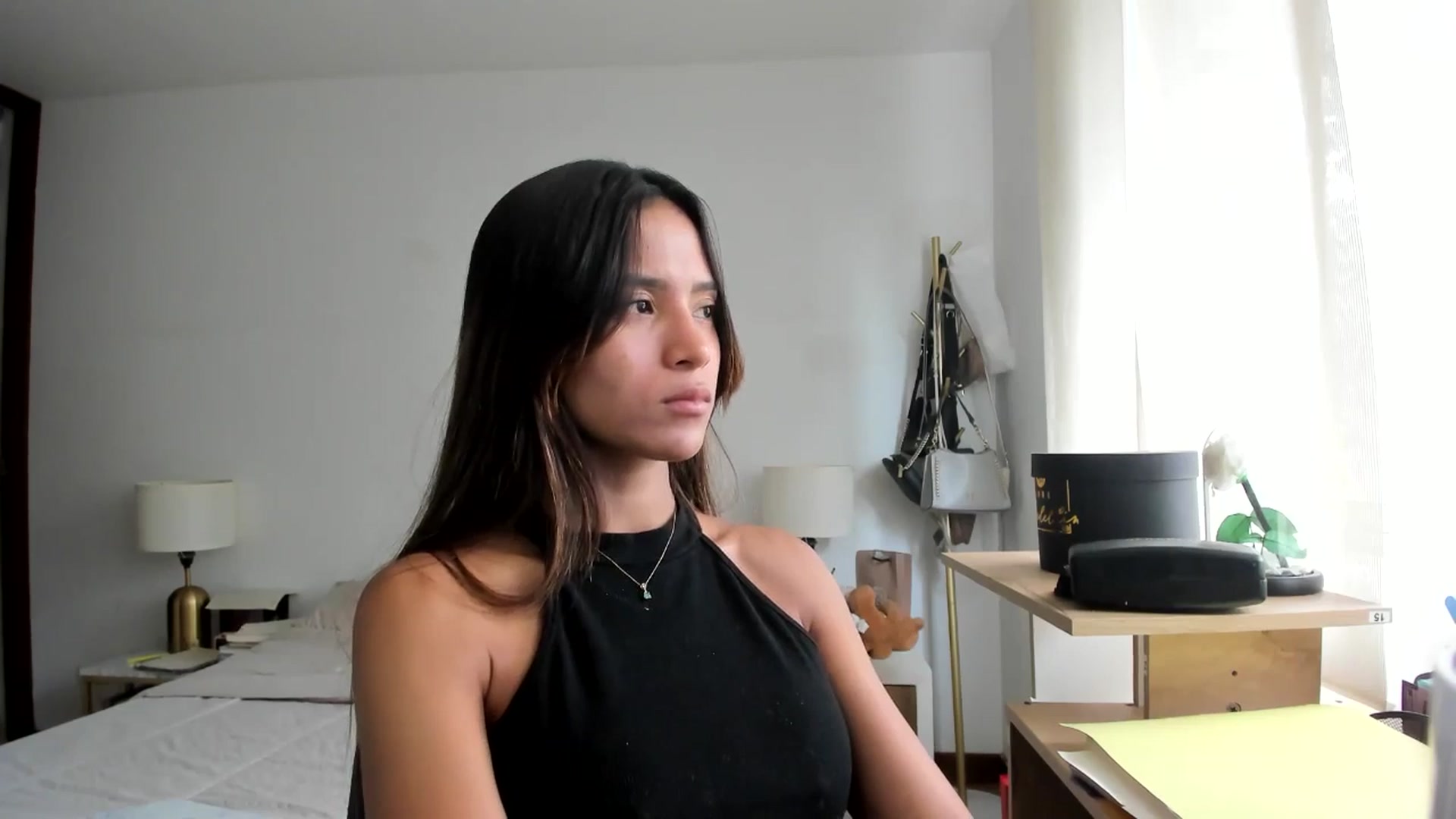 Gallery image thumbnail from Missabyy's myfreecams stream on, 10/21/2025, 15:29 image 2 of 20