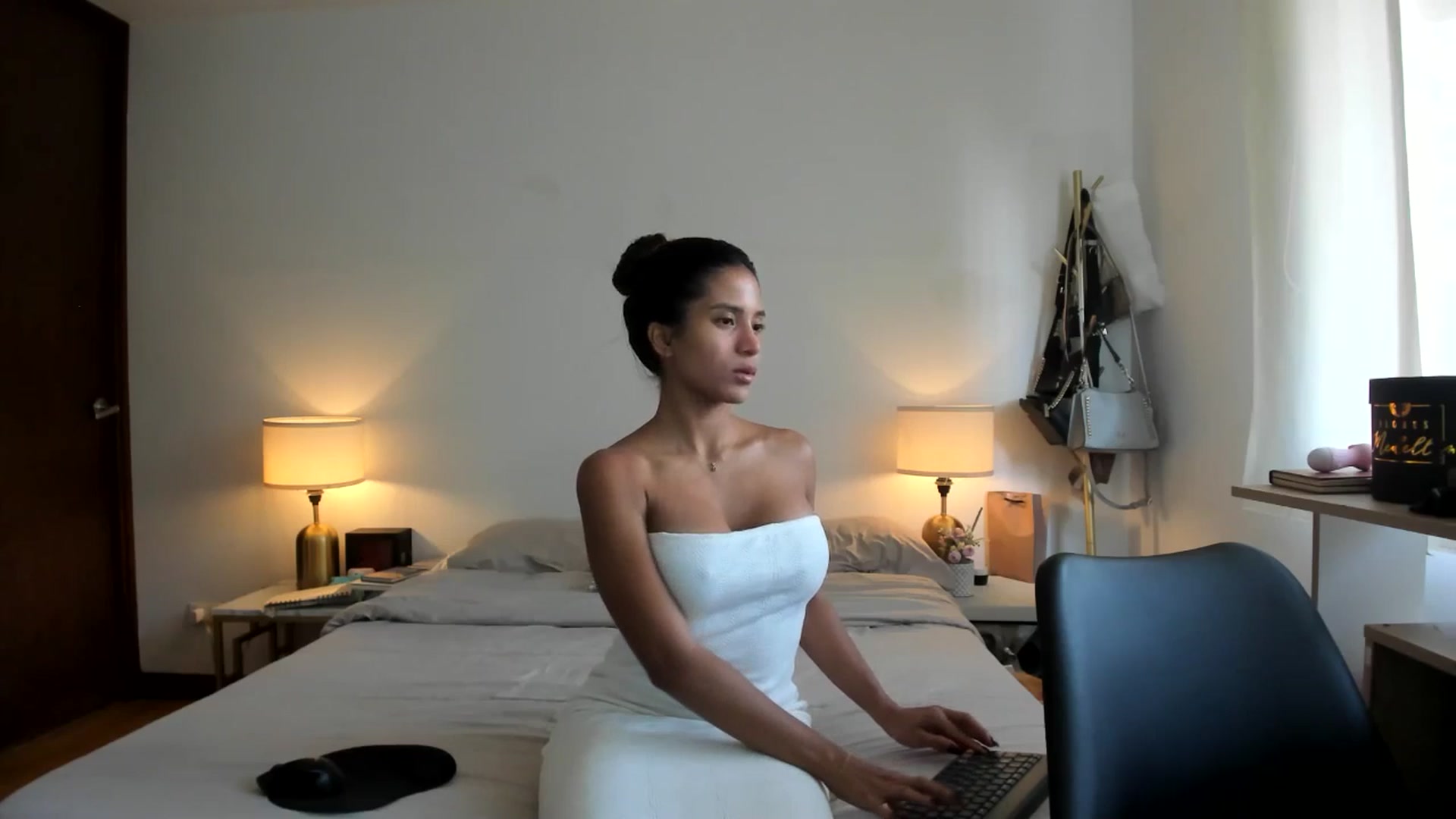 Gallery image thumbnail from Missabyy's myfreecams stream on, 10/23/2025, 20:50 image 11 of 20