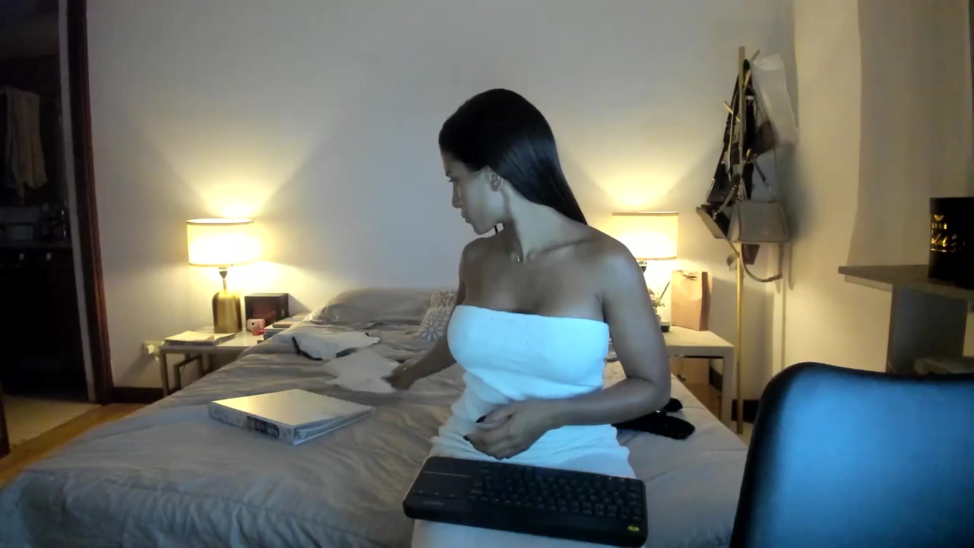 Gallery image thumbnail from Missabyy's myfreecams stream on, 10/24/2025, 24:11 image 15 of 20