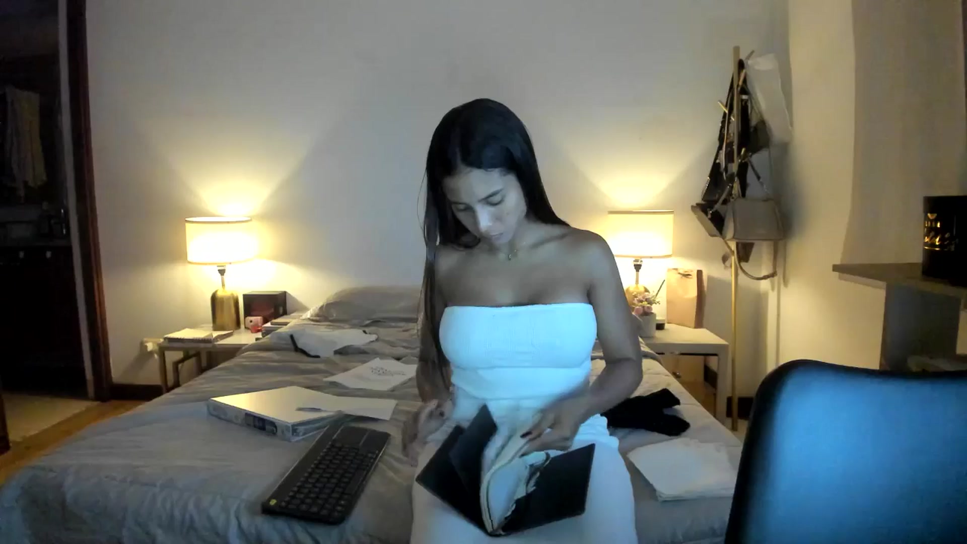 Gallery image thumbnail from Missabyy's myfreecams stream on, 10/24/2025, 24:11 image 10 of 20