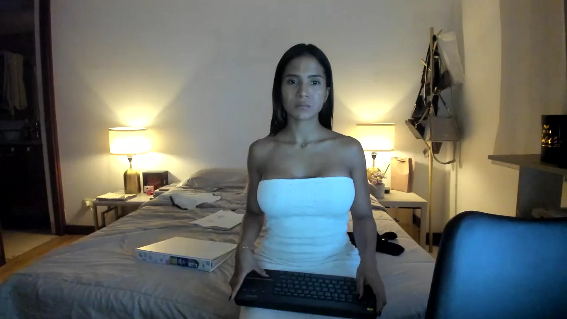 Gallery image thumbnail from Missabyy's myfreecams stream on, 10/24/2025, 24:11 image 16 of 20
