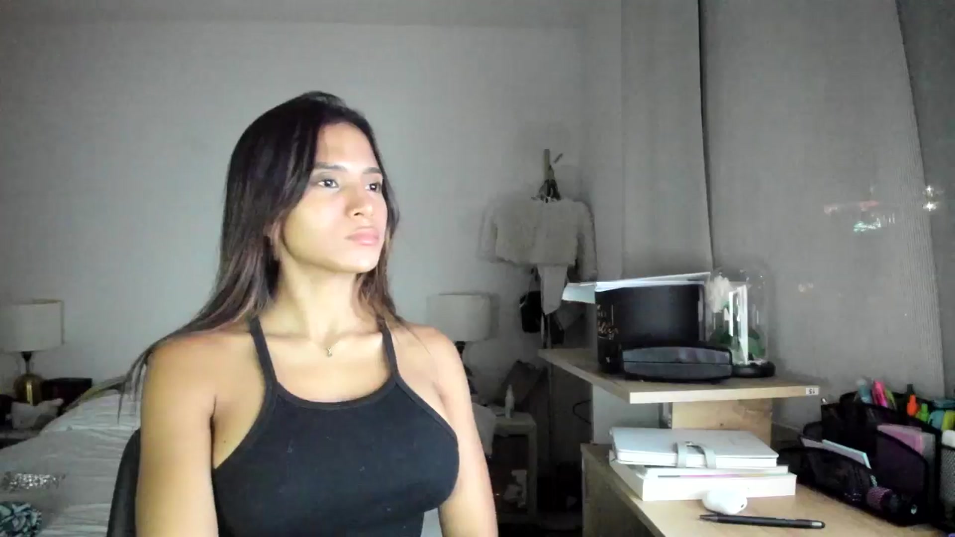Gallery image thumbnail from Missabyy's myfreecams stream on, 10/27/2025, 23:47 image 17 of 20
