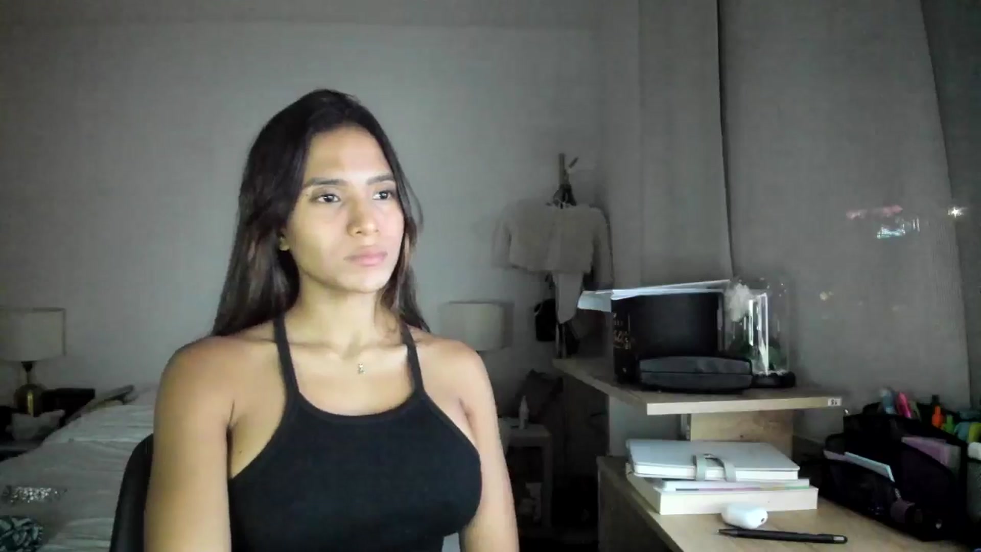 Gallery image thumbnail from Missabyy's myfreecams stream on, 10/27/2025, 23:47 image 14 of 20