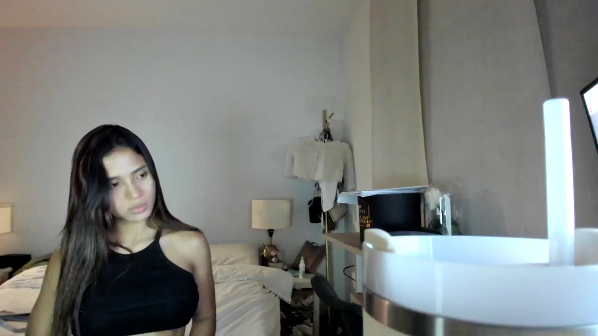 Gallery image thumbnail from Missabyy's myfreecams stream on, 10/28/2025, 24:52 image 14 of 20