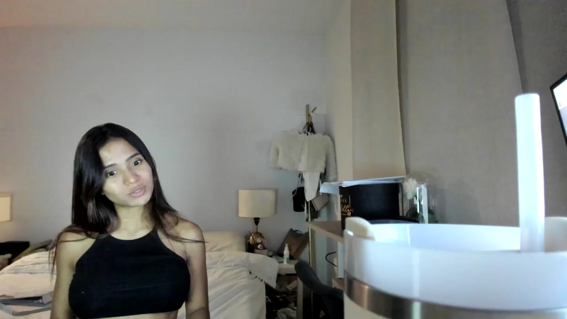 Gallery image thumbnail from Missabyy's myfreecams stream on, 10/28/2025, 24:52 image 10 of 20