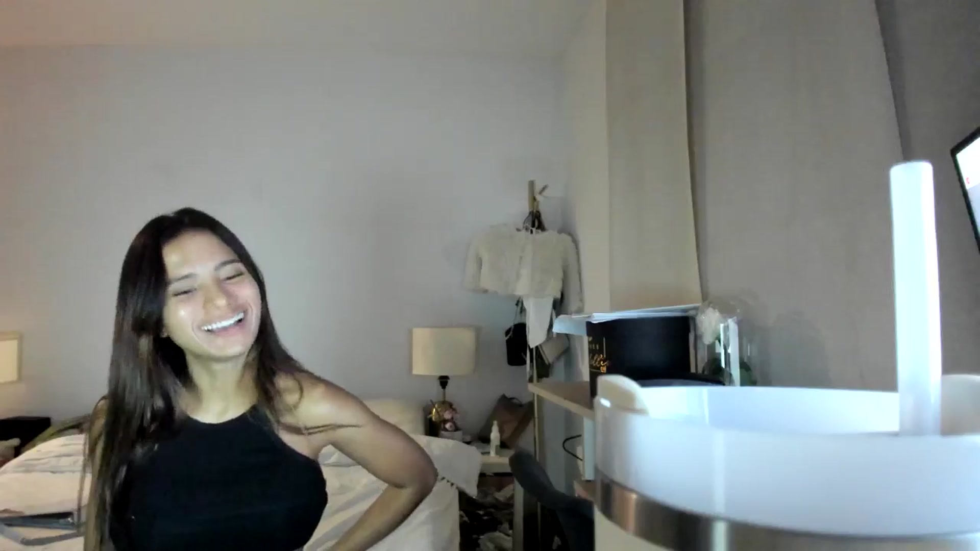 Gallery image thumbnail from Missabyy's myfreecams stream on, 10/28/2025, 24:52 image 11 of 20