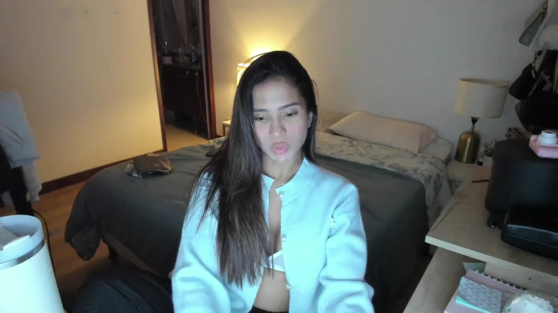 Gallery image thumbnail from Missabyy's myfreecams stream on, 11/06/2025, 02:46 image 11 of 20